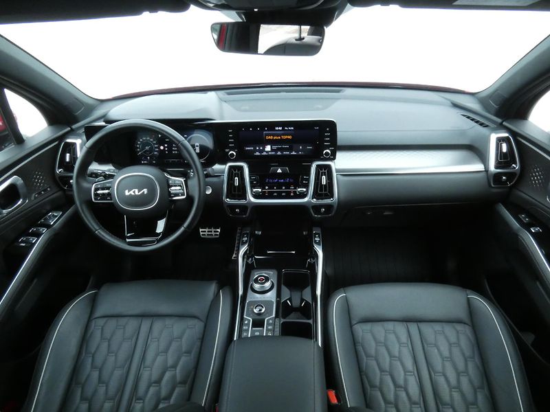 Kia Sorento (2023) Exclusive 2,2 CRDi 4x4 - fotka 19 z 30