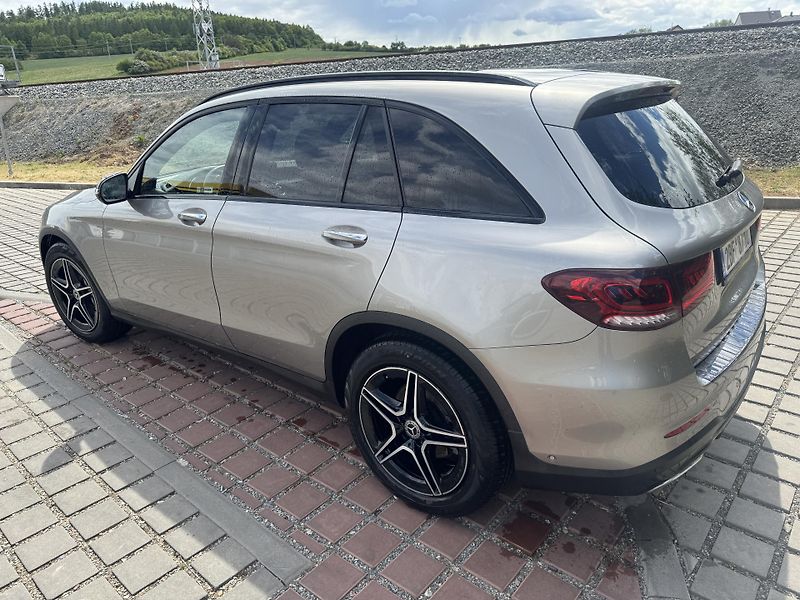 Mercedes-Benz GLC (2020) Pěkný a spolehlivý vůz - fotka 5 z 17