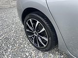 Toyota Auris 1.8i 16v HYBRID AUT SERVIS TOP - náhled 47
