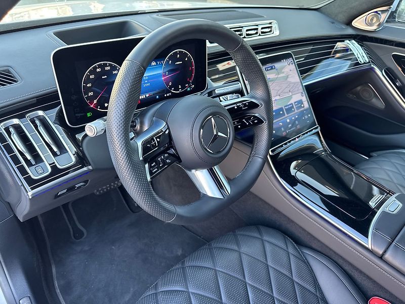 Mercedes-Benz Třídy S 400d 4MATIC - fotka 10 z 23