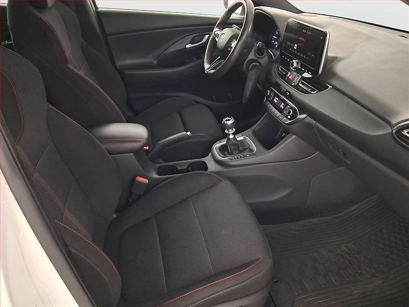 Hyundai i30 (2023) N-Line 1.0 T-GDI, Serv.kniha - fotka 9 z 21