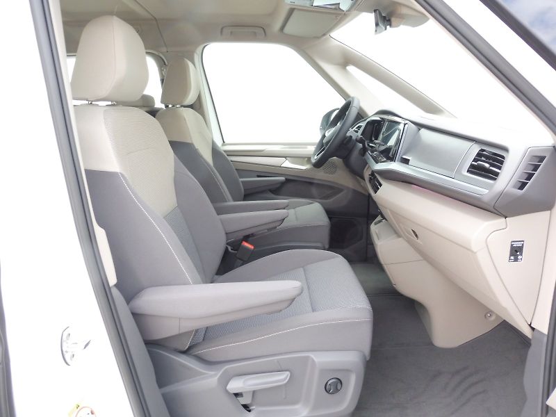 Volkswagen Multivan (2025) Long Life 2,0 TSI 150kW DSG - fotka 9 z 29