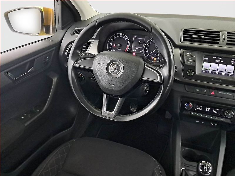 Škoda Fabia (2015) 1.4 TDI, Tempomat - fotka 7 z 15