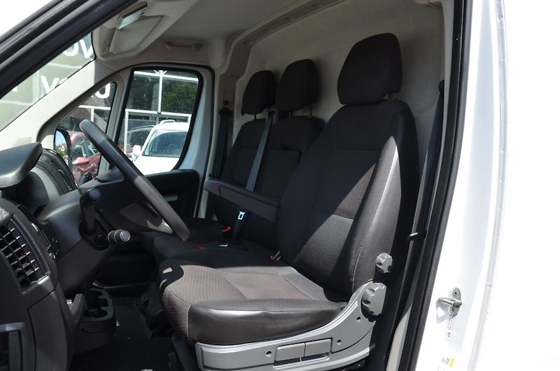Citroën Jumper (2023) 4-35 L4H3 2.2HDi 165k TOP - fotka 6 z 13