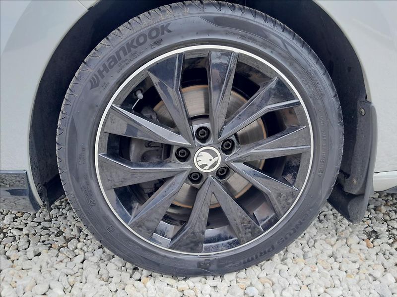 Škoda Rapid 1.2 TSi 81kW MONTE CARLO - fotka 47 z 53