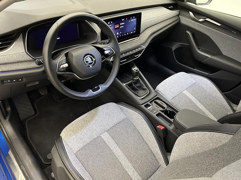Škoda Octavia 1.5 TSI Top selection - fotka 7 z 24