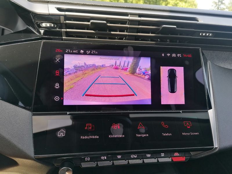 Peugeot 308 (2022) 1.5 BlueHdi Allure A/T - fotka 14 z 29