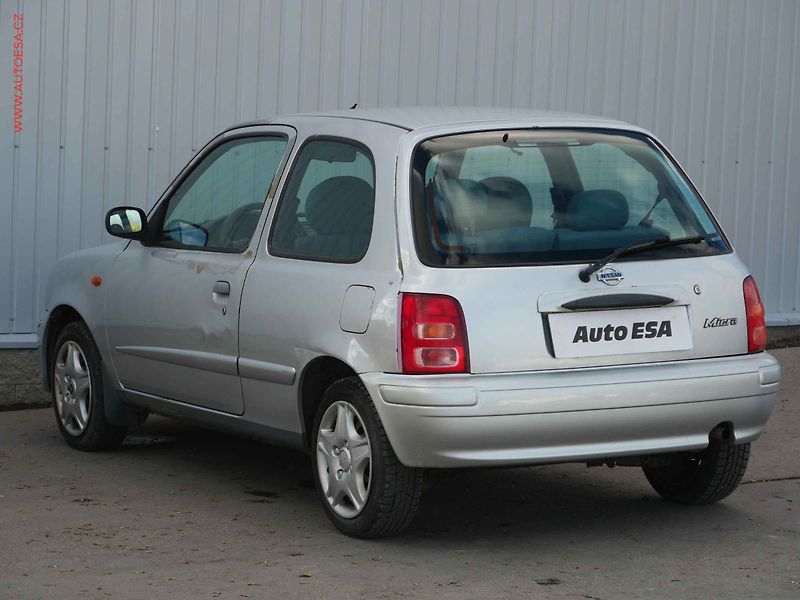 Nissan Micra (2002) 1.0 i, Klima - fotka 6 z 11