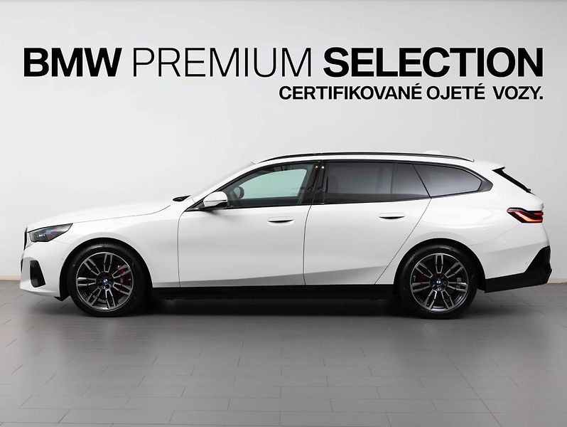 BMW Řada 5 540d xDrive Touring - fotka 3 z 22