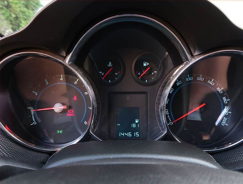 Chevrolet Cruze (2013) 1.8 i 16V, po STK - fotka 11 z 17