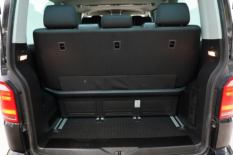 Volkswagen Multivan - fotka 25 z 26