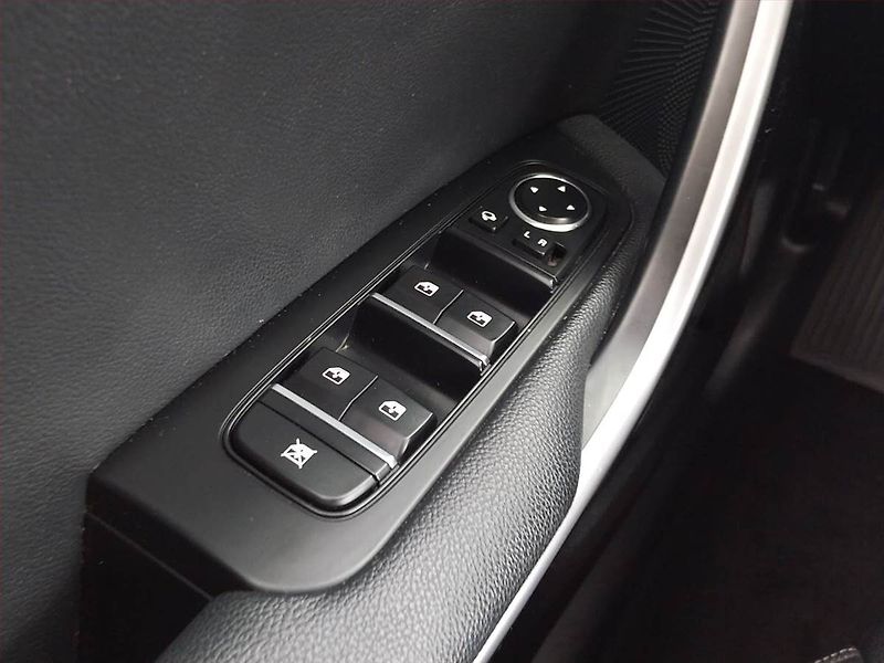 Kia XCeed (2020) Plug-in-Hybrid - fotka 17 z 23