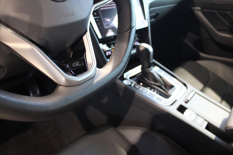 Volkswagen Arteon TDi DSG R-Line Shooting Brake - fotka 14 z 35