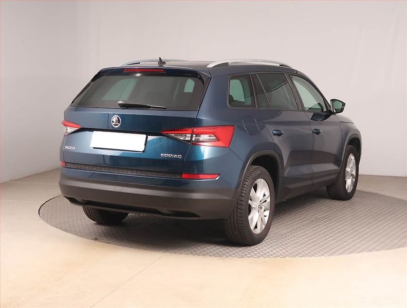 Škoda Kodiaq (2017) Ambition Plus 1.4 TSI, Navi - fotka 5 z 16