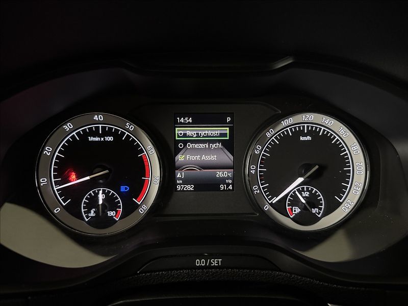 Škoda Karoq 1,5 TSi  DSG Style LED Kamera - fotka 24 z 44
