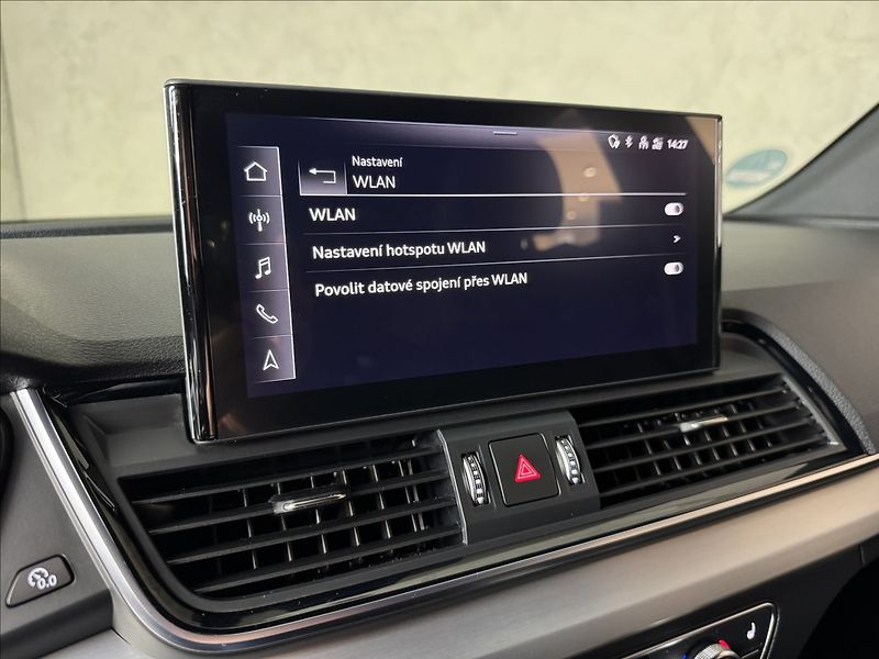 Audi Q5 2,0 TDi  Quattro S-Line Assist - fotka 42 z 50