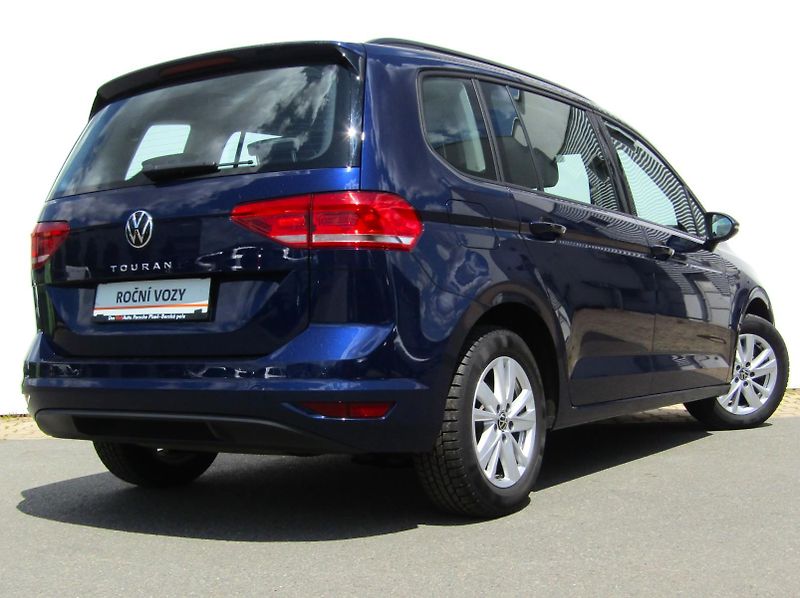 Volkswagen Touran (2024) Comfortline 1,5 TSI 110KW 7MÍS - fotka 10 z 30