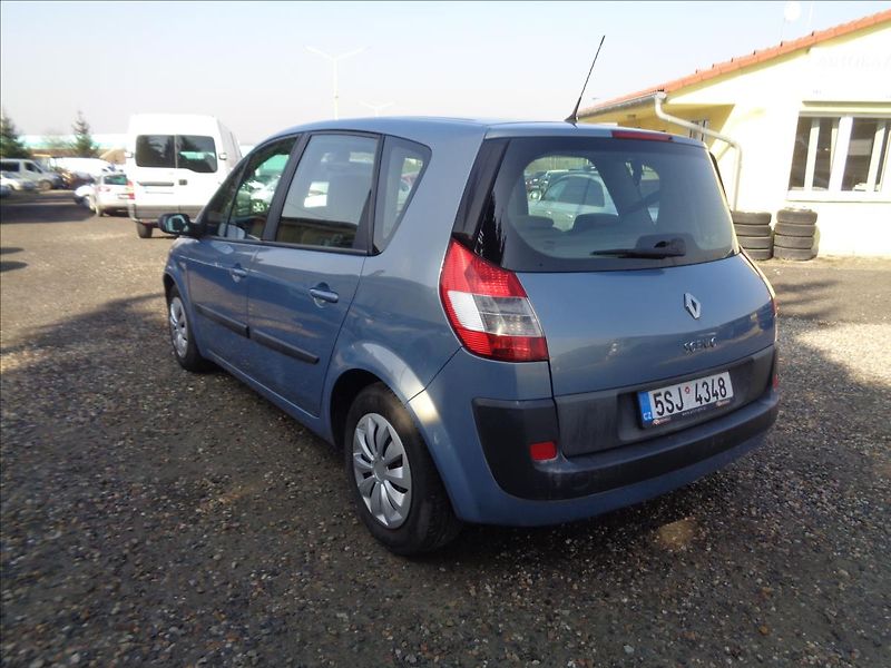 Renault Scénic 1,6 - fotka 9 z 17