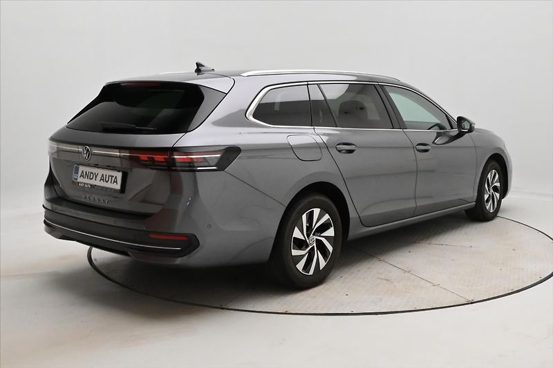 Volkswagen Passat 2,0 TDI 110 kW DSG Business Zá - fotka 5 z 33