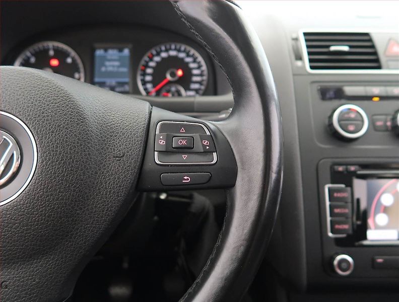 Volkswagen Touran (2013) 1.6 TDI, 7 míst, Serv.kniha - fotka 16 z 21