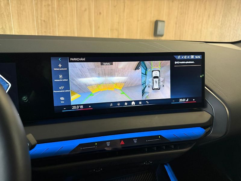 BMW X3 20d xDrive, Tažné, Harman - fotka 27 z 37