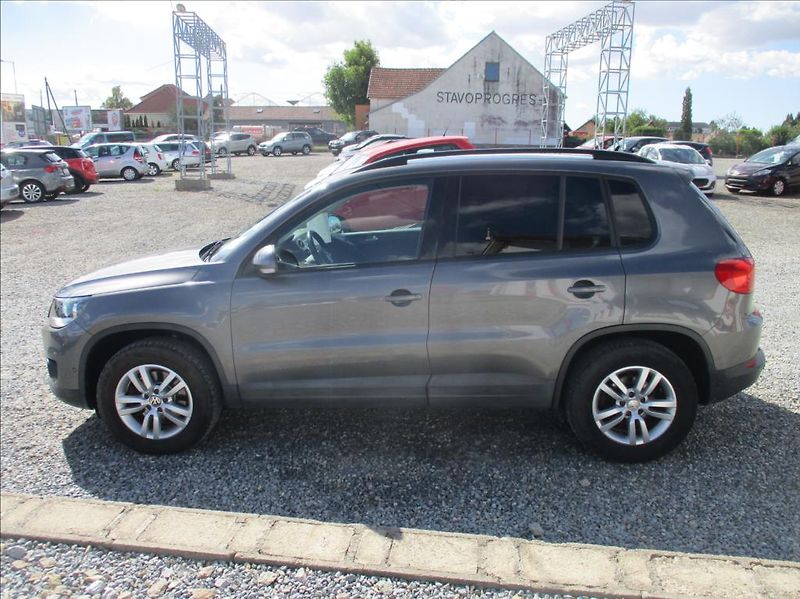 Volkswagen Tiguan 1,4 TSi, aut klima,serv.kn. - fotka 8 z 31