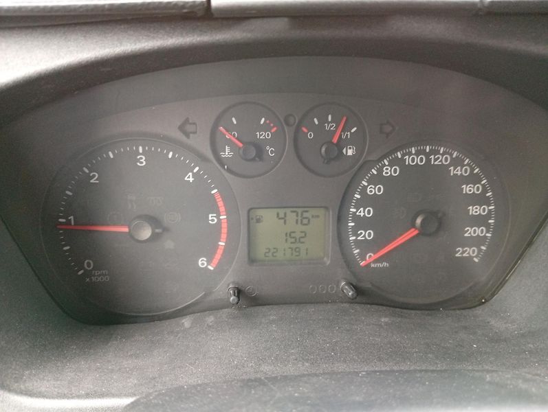 Ford Transit 2.2 TDCI T300 115 - fotka 10 z 17