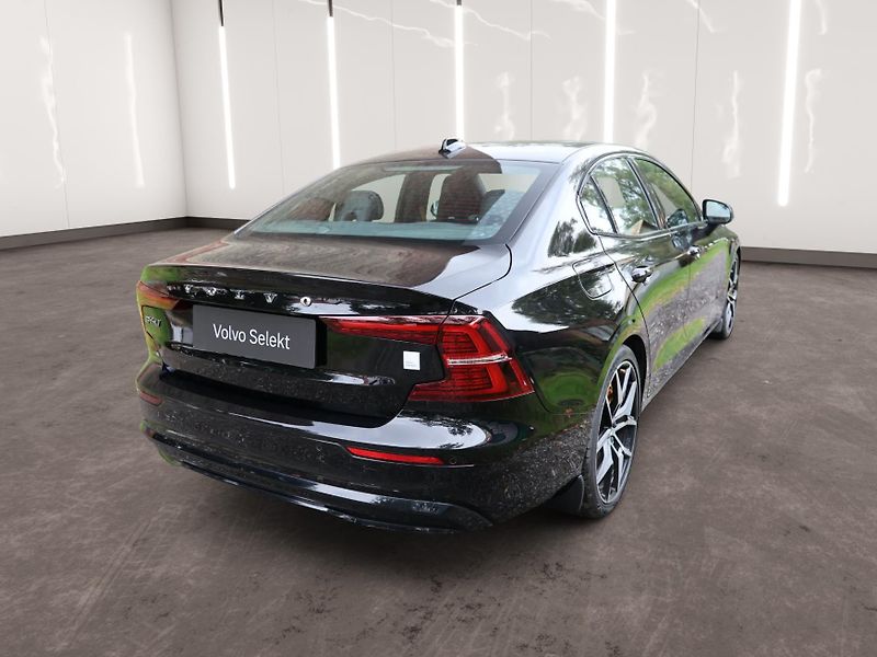 Volvo S60 (2022)  Polestar Engineered T8 AWD  - fotka 4 z 22