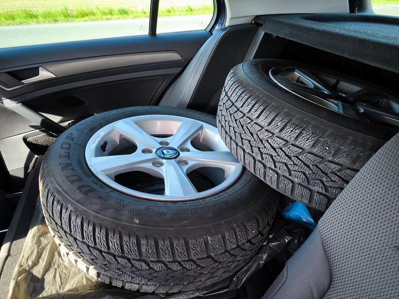 Volkswagen Golf 7 1,4TSI 90kW LED OSRAM 8xALU - fotka 39 z 82