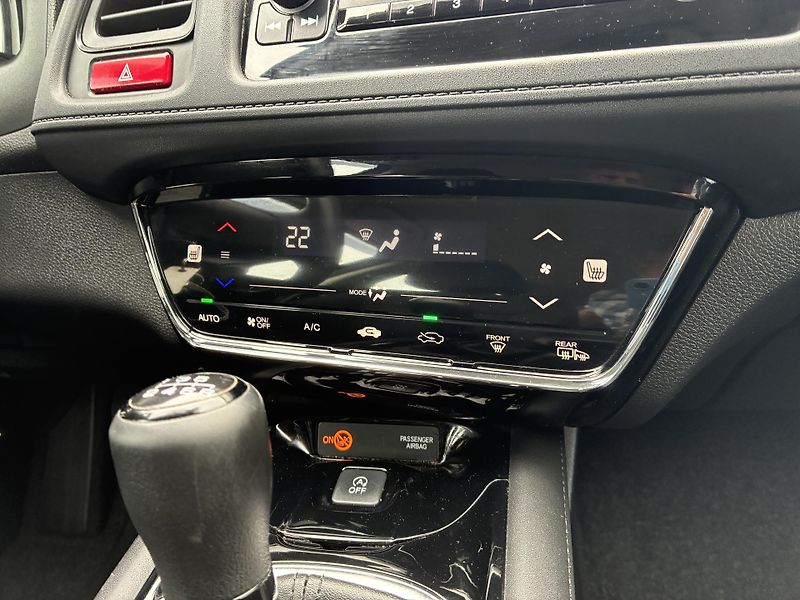 Honda HR-V (2019) 1,6i-DTEC Comfort 6MT *ZÁRUKA* - fotka 11 z 25
