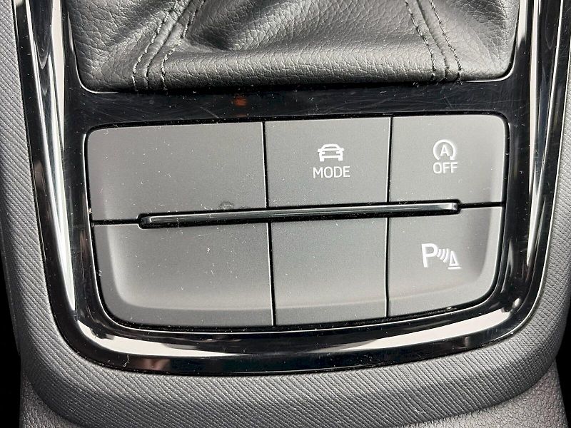Škoda Scala (2025) DSG 1.0TSI 85kW Monte Carlo - fotka 24 z 33
