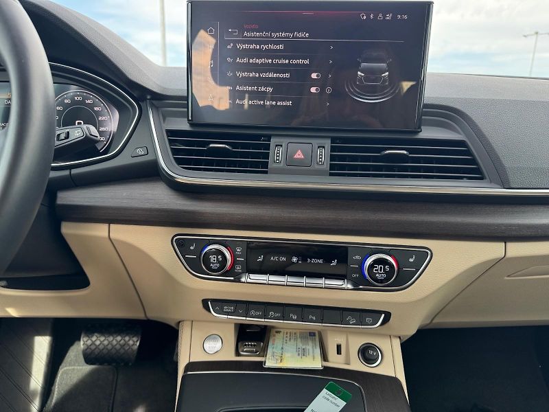Audi Q5 (2023) S-LINE 45TFSI 195kW QUATTRO CZ - fotka 10 z 11