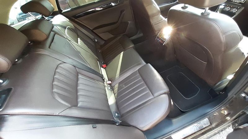 Škoda Superb 2.0 TSI Laurin&Klement DSG 4x4 - fotka 10 z 34