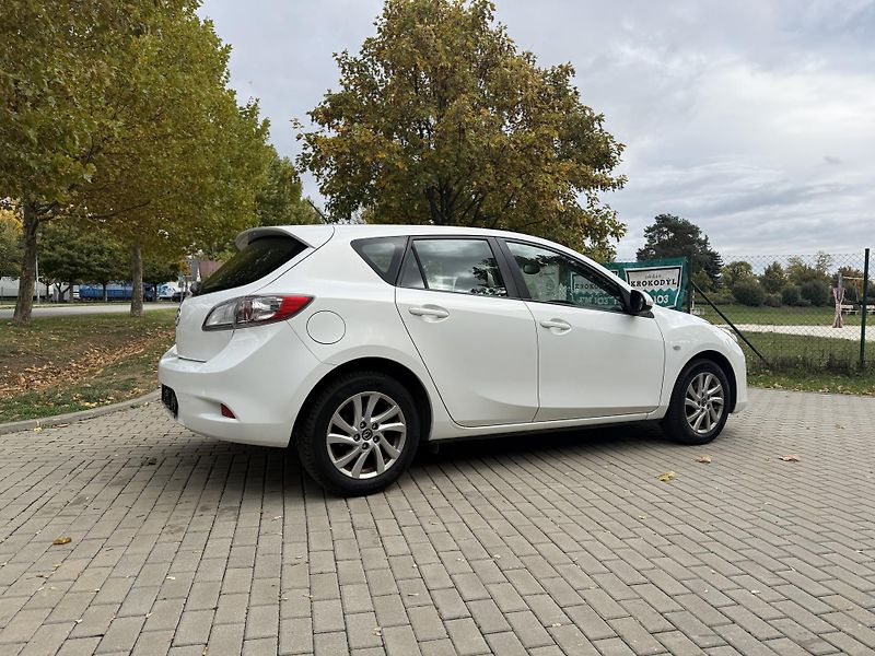 Mazda 3 1.6 MIRAI - fotka 12 z 31