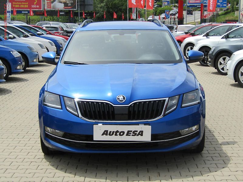 Škoda Octavia (2017) 2.0 TDi 4x4, servis.kniha - fotka 2 z 18