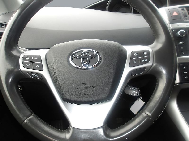 Toyota Verso 1,6 D4D 82kW Nové v ČR! 2xkola - fotka 10 z 30
