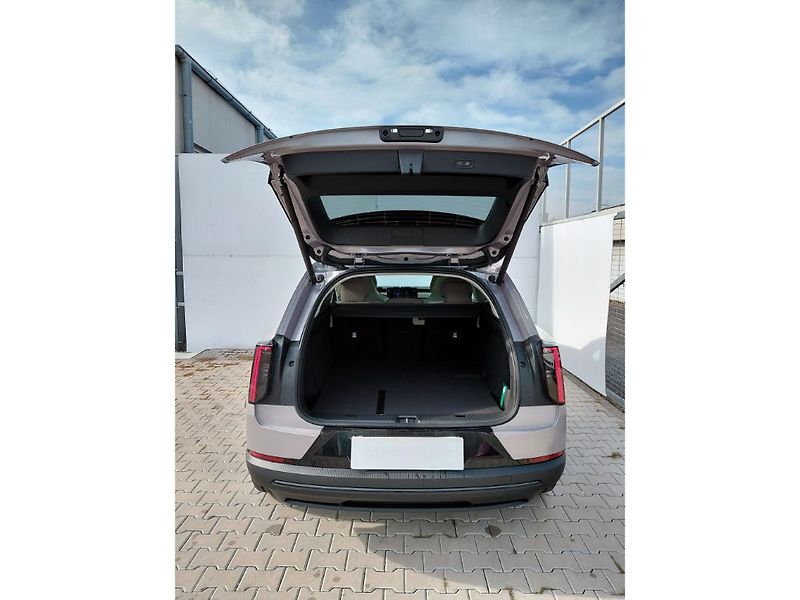 Volvo EX60 Ultra P10 380kW - fotka 7 z 31