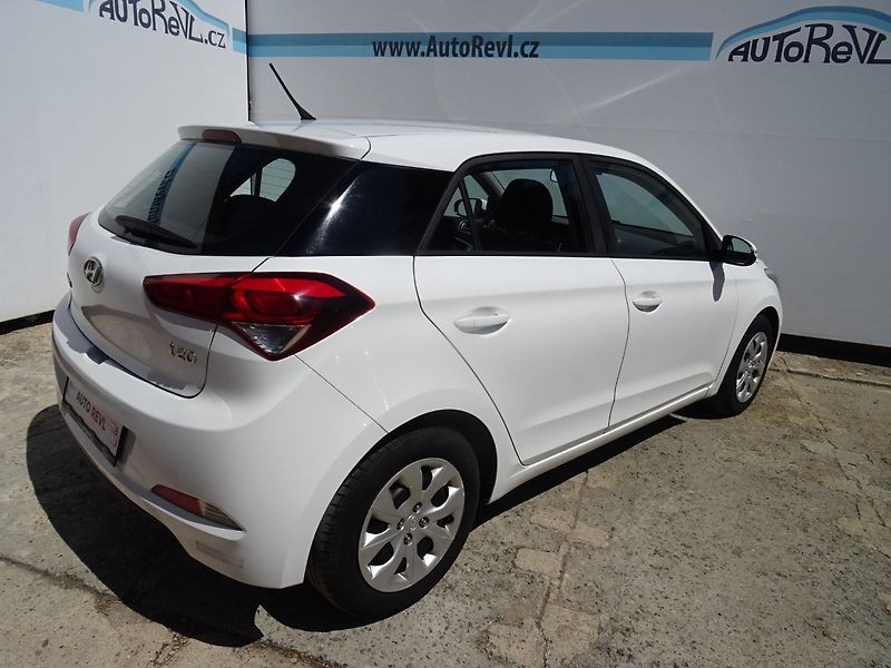 Hyundai i20 (2016) 1.2i,1majČR,klima - fotka 4 z 19