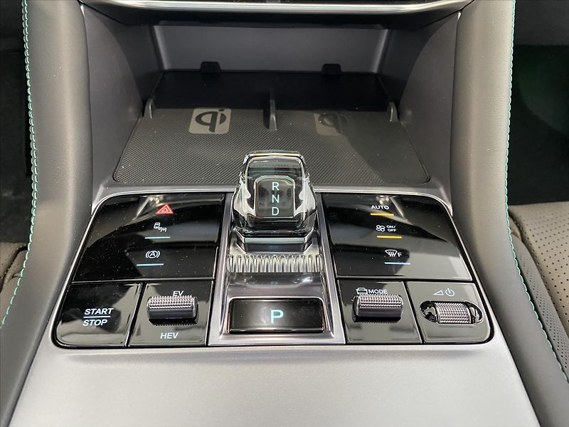 BYD Seal U (2025) Turbo 238 Kw 4x4 Design - fotka 8 z 8