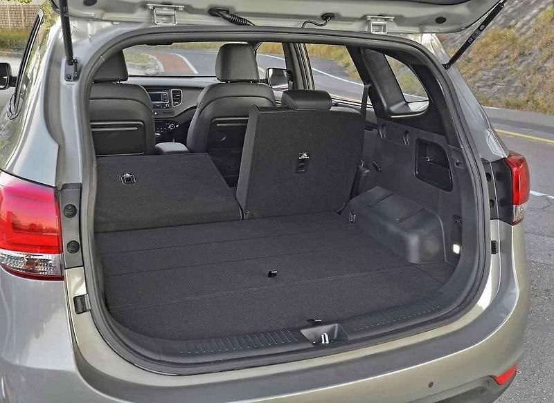 Kia Carens.