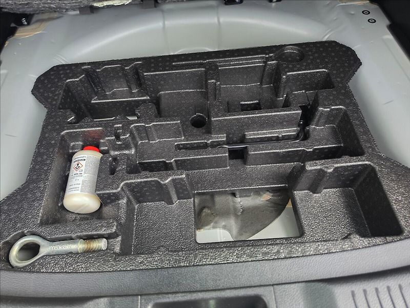 Suzuki S-Cross 1,4 Mild Hybrid AllGrip Premiu - fotka 28 z 45