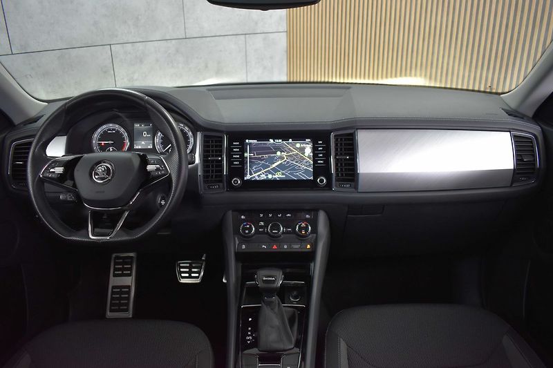 Škoda Kodiaq 2.0 TDI DSG*KAMERA*ACC*DPH*PO - fotka 7 z 37