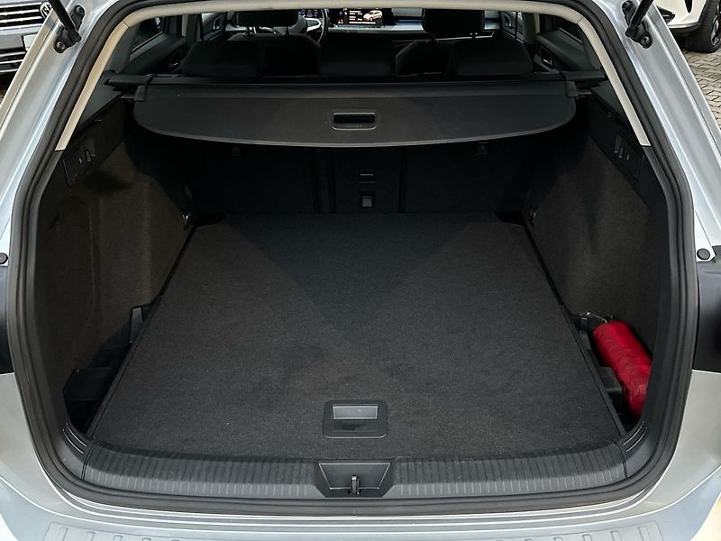 Volkswagen Golf Style 2.0 TDI 110 kW DSG Varia - fotka 15 z 23