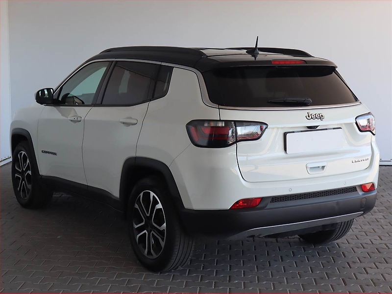 Jeep Compass (2022) 1.6 MultiJet - fotka 4 z 26