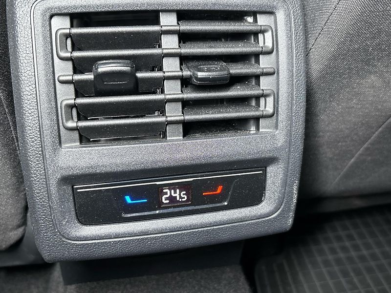 Volkswagen Golf People DSG - fotka 22 z 28