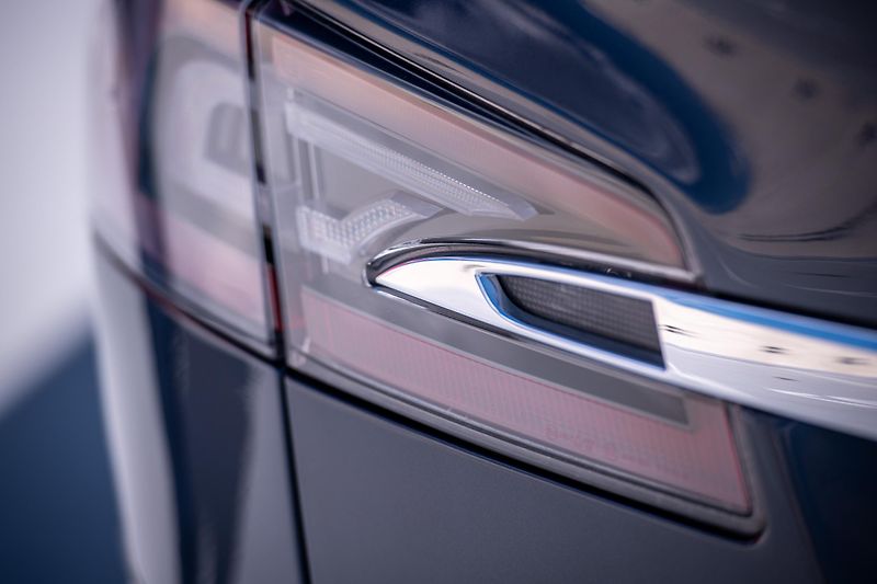 Tesla Model S (2017) 90D, nabíjení zdarma, FSD - fotka 15 z 37