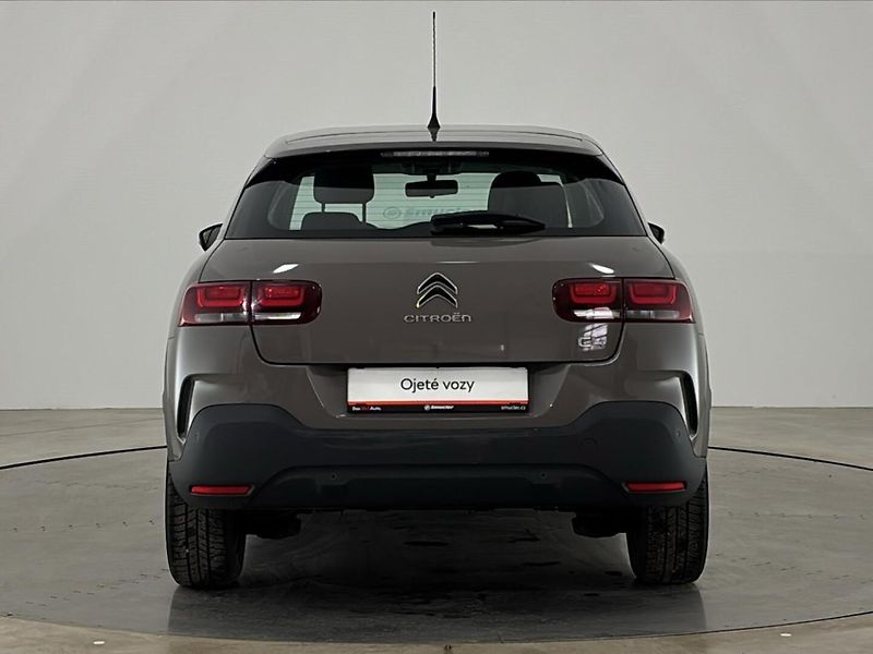 Citroën C4 Cactus Hatchback - fotka 17 z 28