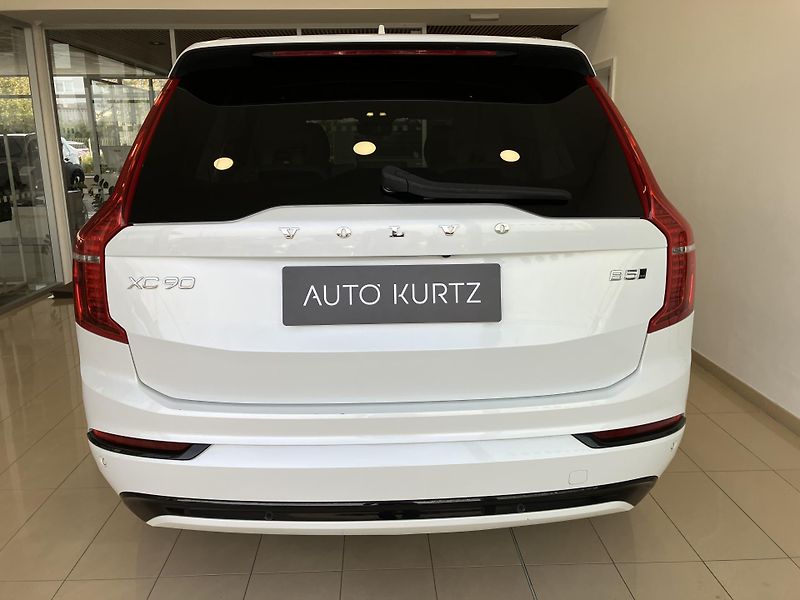 Volvo XC90 B5 AWD Ice Line Plus Dark AT8 - fotka 8 z 50