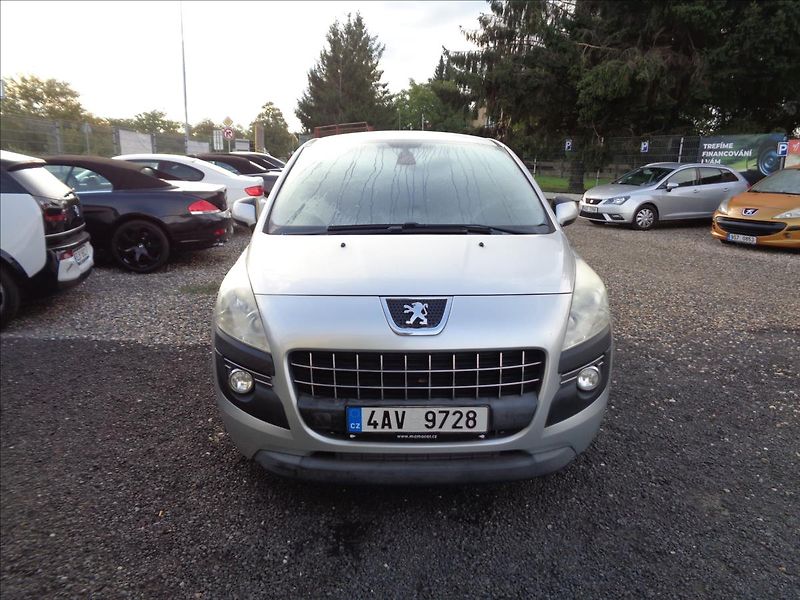 Peugeot 3008 1,6 HDI  Automat - fotka 2 z 25