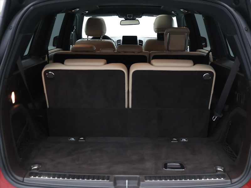 Mercedes-Benz GLS 3,0 350d 190kW 4Matic AMG DPH - fotka 10 z 45